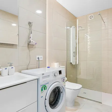 Apartment Neptuno Ocean View, Line With Pool