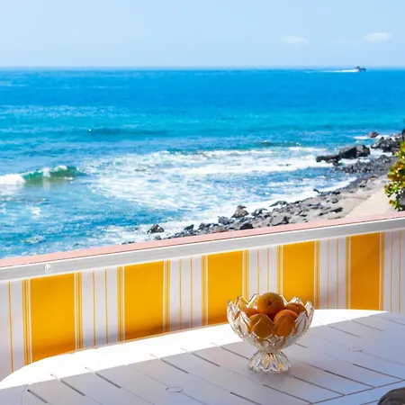 Apartment Neptuno Ocean View, Line With Pool
