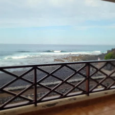 Apartment Neptuno Ocean View, Beach Line With Pool *