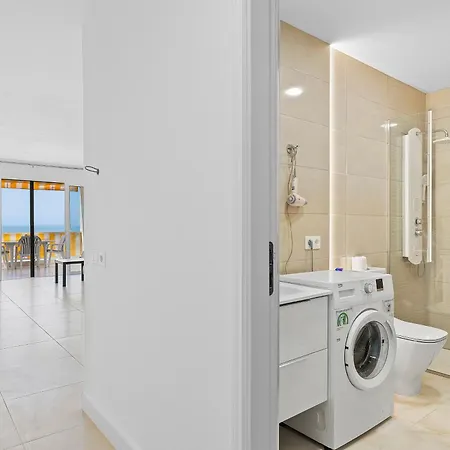 Neptuno Ocean View, Line With Pool Apartament *